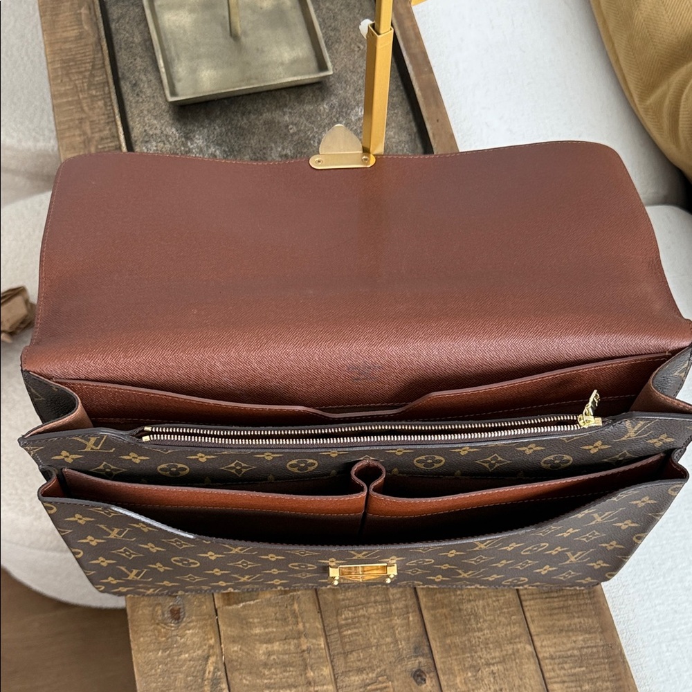 Louis Vuitton Monogram Robusto 1 Briefcase - Picture 15 of 16